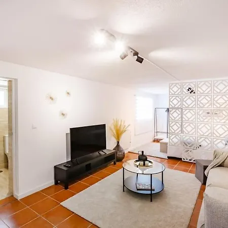 Gaia Elegant Retreat I Apartman